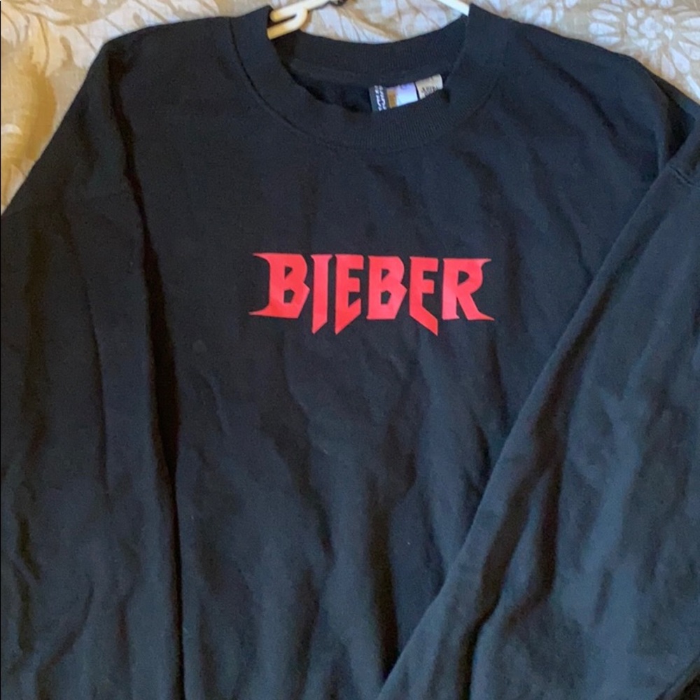 Divided Justin Bieber Purpose W/Tour Sweatshirt